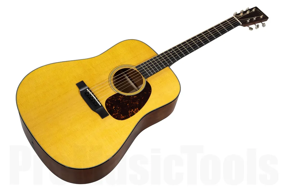 Commander Vite Martin Guitars D-CS Custom Shop Sitka Spruce VTS