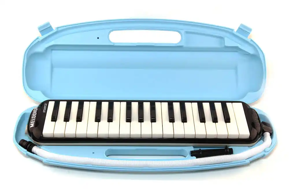 Seulement Aujourd'hui Suzuki Alto Melodion 32 Keys - Black w/Case