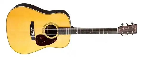 Marque Martin Guitars HD-28 Dreadnought Acoustic Guitar with Hardshell Case - Gloss
