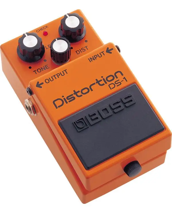 Marque BOSS DS-1 PEDALE DISTORTION