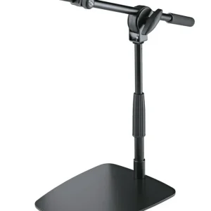 K & M Stands Flat Base Short Microphone Stand Certifié