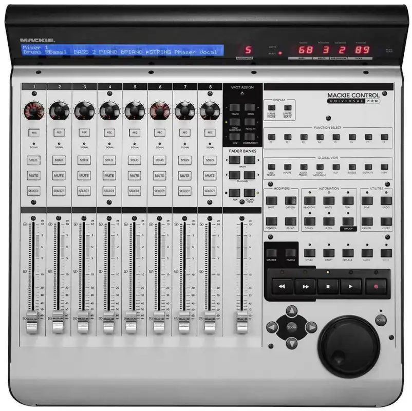 Bon Marché Mackie MCU PRO Universal Pro Control Surface