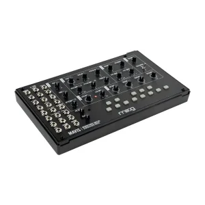 Certifié MOOG MAVIS SYNTHETISEUR MONOPHONIQUE ANALOGIQUE A MONTER SOI-MÊME