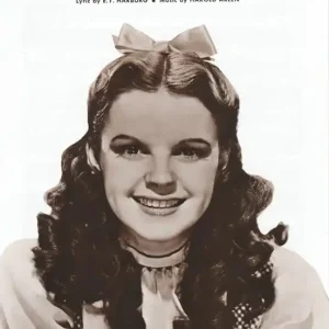 Promotion Saisonnière Alfred Publishing Over the Rainbow (from The Wizard of Oz) - Harburg/Arlen - Piano/Vocal/Guitar - Sheet Music